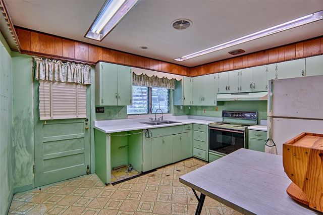 948 NE 6TH STREET, Ocala, FL 34470