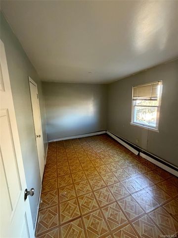 40 East Cherry Street, Central Islip, NY 11722