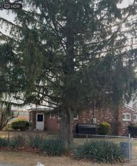 40 East Cherry, Central Islip, NY 11722