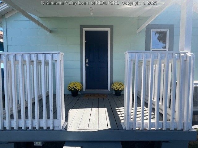 517 16th Street, Dunbar, WV 25064