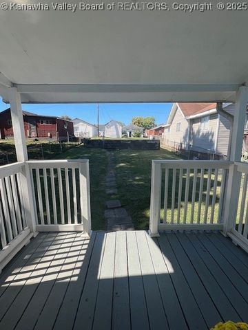 517 16th Street, Dunbar, WV 25064