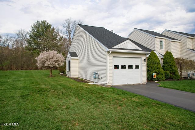 1110 Spearhead Drive, Glenville, NY 12302
