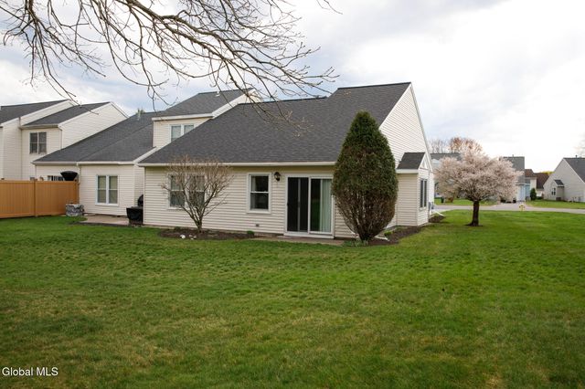 1110 Spearhead Drive, Glenville, NY 12302