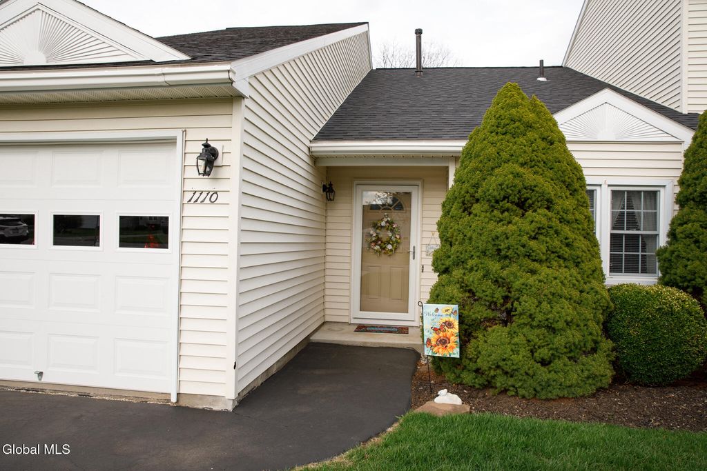 1110 Spearhead Drive, Glenville, NY 12302