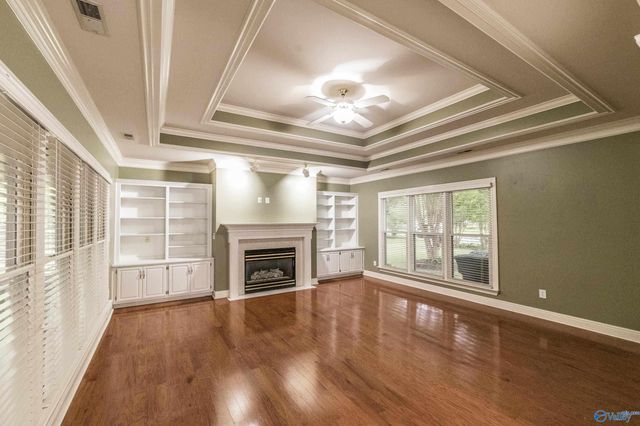 2734 Deford Mill Road SE, Owens Cross Roads, AL 35763
