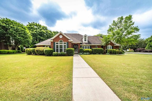 2734 Deford Mill Road SE, Owens Cross Roads, AL 35763