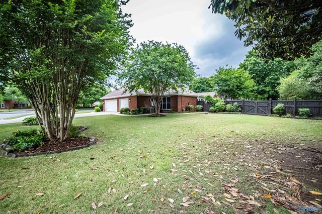 2734 Deford Mill Road SE, Owens Cross Roads, AL 35763