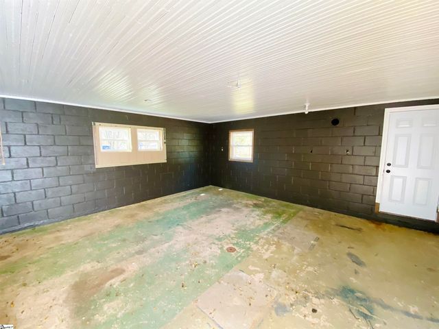 3017 Cherokee Avenue, Gaffney, SC 29340