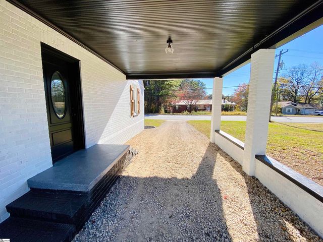 3017 Cherokee Avenue, Gaffney, SC 29340