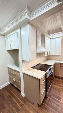 713 E Dorothy Lane, Kettering, OH 45419