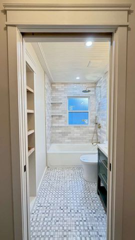 713 E Dorothy Lane, Kettering, OH 45419