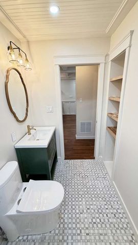 713 E Dorothy Lane, Kettering, OH 45419