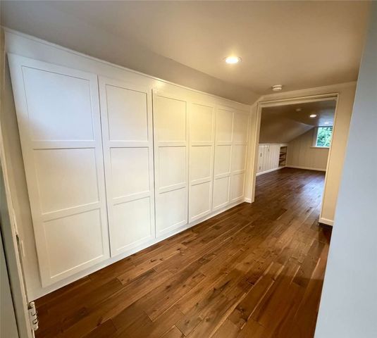 713 E Dorothy Lane, Kettering, OH 45419