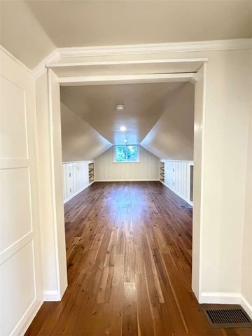 713 E Dorothy Lane, Kettering, OH 45419