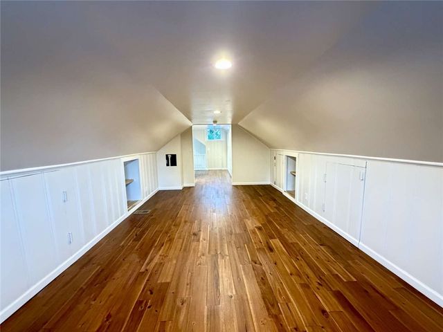 713 E Dorothy Lane, Kettering, OH 45419