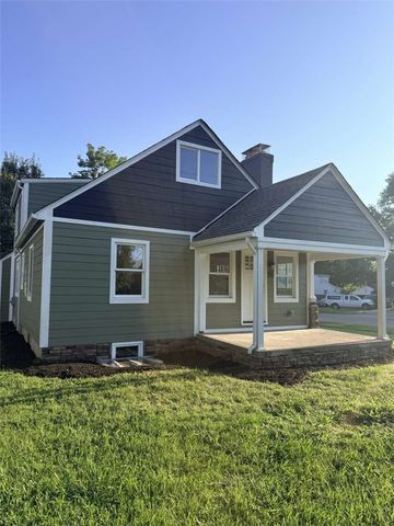 713 E Dorothy Lane, Kettering, OH 45419