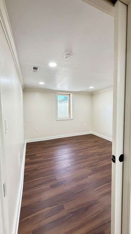 713 E Dorothy Lane, Kettering, OH 45419