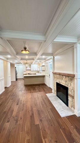 713 E Dorothy Lane, Kettering, OH 45419