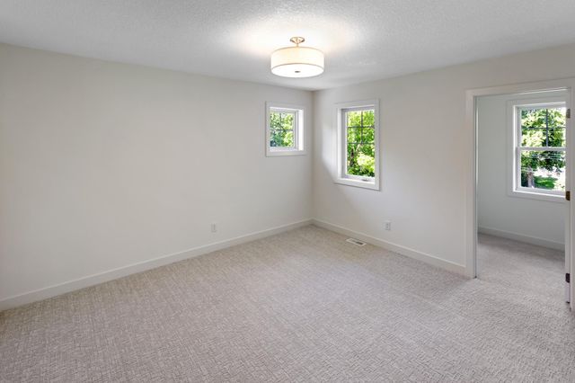18 Balsam Lane N, Plymouth, MN 55441