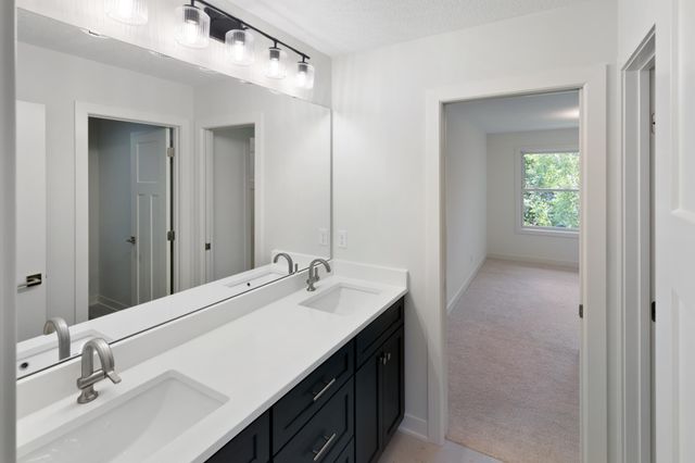 18 Balsam Lane N, Plymouth, MN 55441