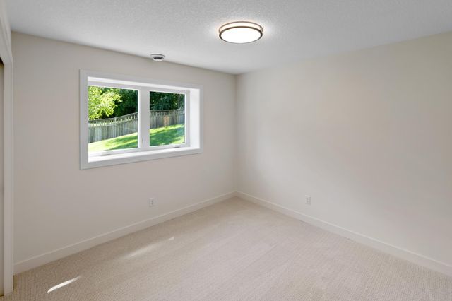 18 Balsam Lane N, Plymouth, MN 55441