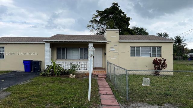 1001 S 22nd Ct Front - Main House, Hollywood, FL 33020
