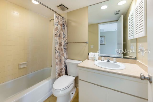 21 Haul Away Apt 15, Hilton Head Island, SC 29928