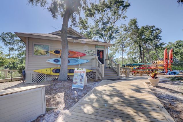 21 Haul Away Apt 15, Hilton Head Island, SC 29928