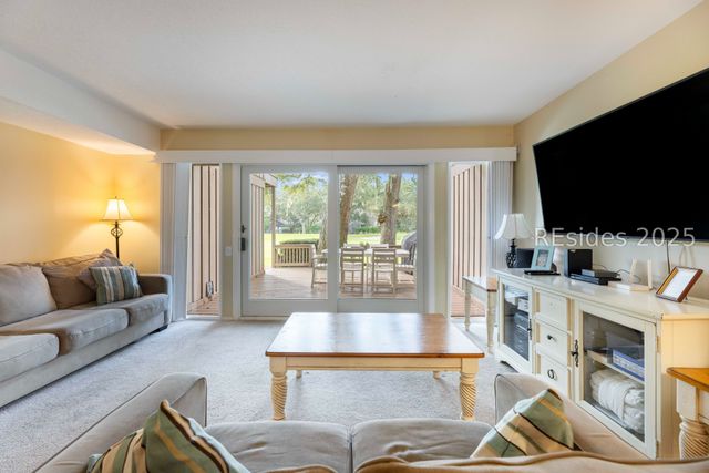 21 Haul Away Apt 15, Hilton Head Island, SC 29928