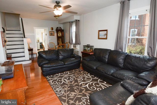 206 CHERRY ST, East Greenville, PA 18041