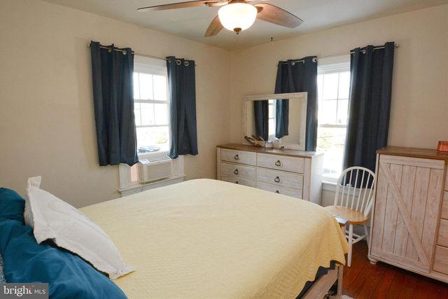 206 CHERRY ST, East Greenville, PA 18041