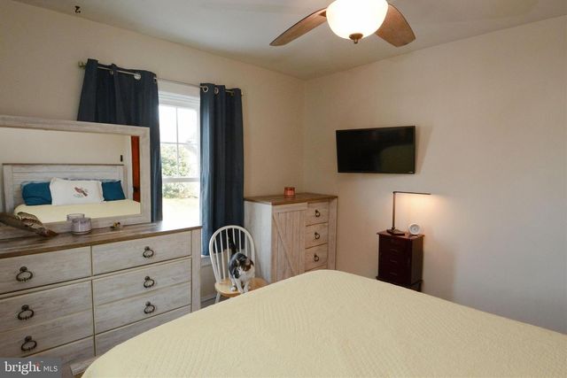 206 CHERRY ST, East Greenville, PA 18041