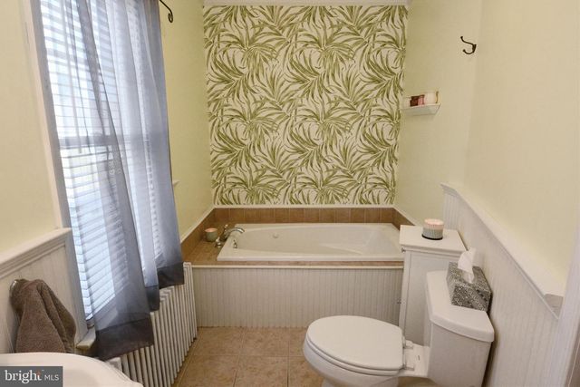 206 CHERRY ST, East Greenville, PA 18041