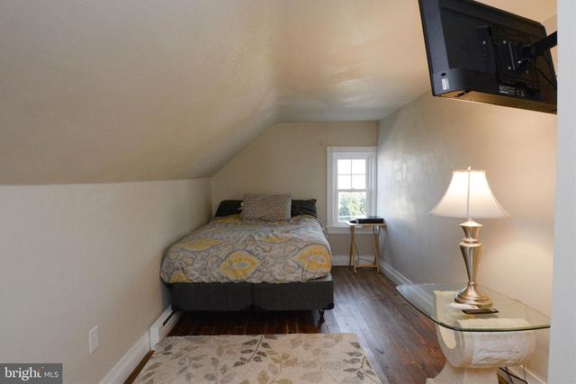 206 CHERRY ST, East Greenville, PA 18041