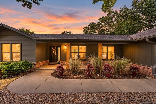 34 Mayfair Drive, Bella Vista, AR 72715