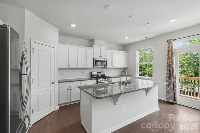 15124 Holly Run Lane, Charlotte, NC 28277
