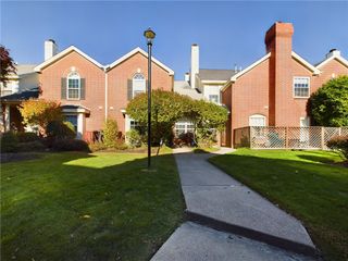 626 Smithfield Road 909, North Providence, RI 02904