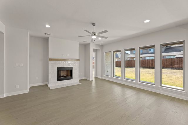 4617 Nomad Drive, Midlothian, TX 76065
