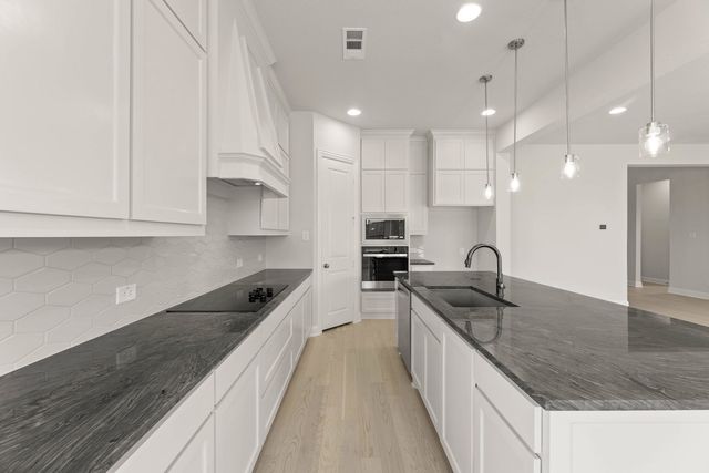 4617 Nomad Drive, Midlothian, TX 76065