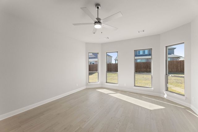 4617 Nomad Drive, Midlothian, TX 76065