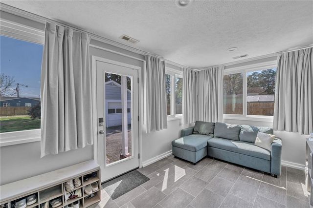 710 James DR, Newport News, VA 23605