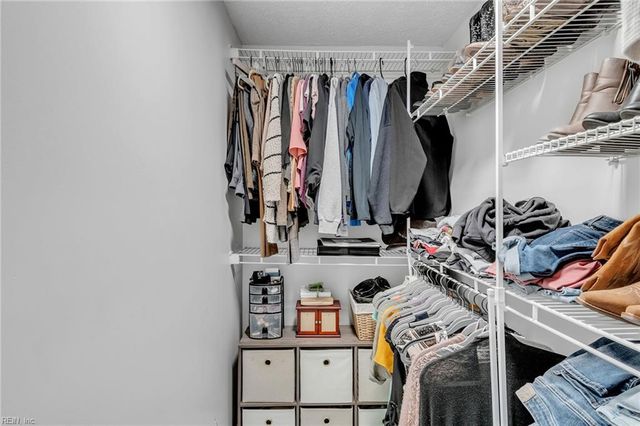 710 James DR, Newport News, VA 23605