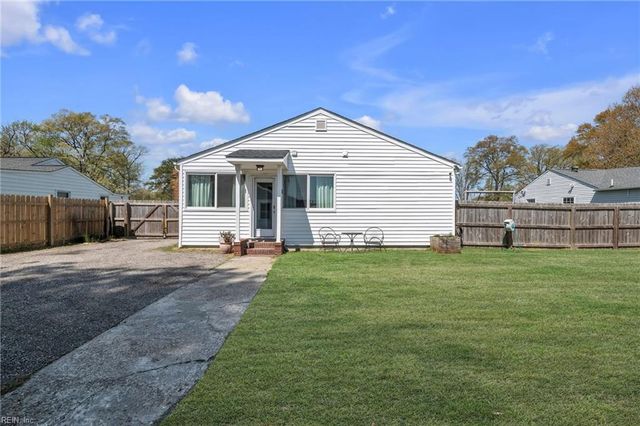 710 James DR, Newport News, VA 23605