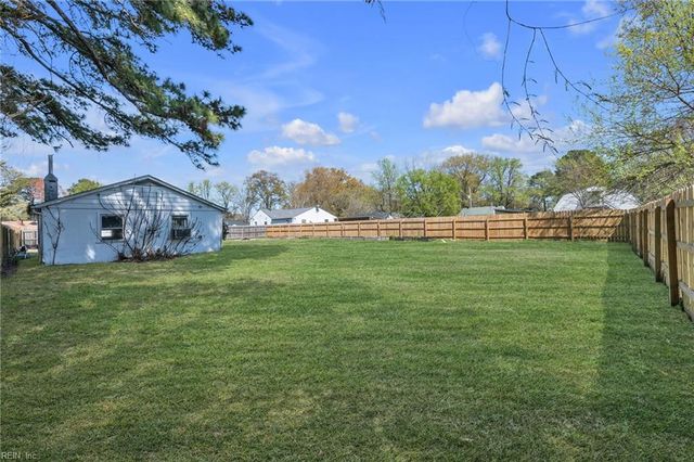 710 James DR, Newport News, VA 23605