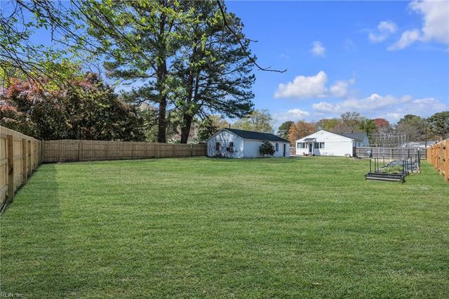 710 James DR, Newport News, VA 23605