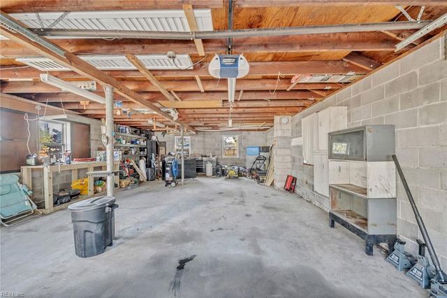 710 James DR, Newport News, VA 23605