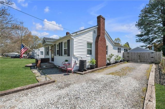 710 James DR, Newport News, VA 23605