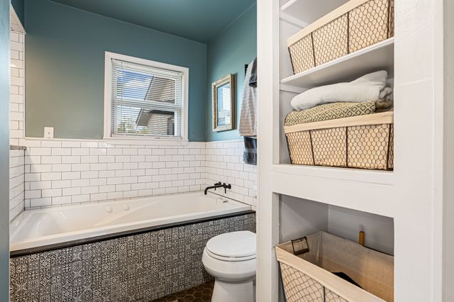 1500 W 10th Street, Mcgregor, TX 76657