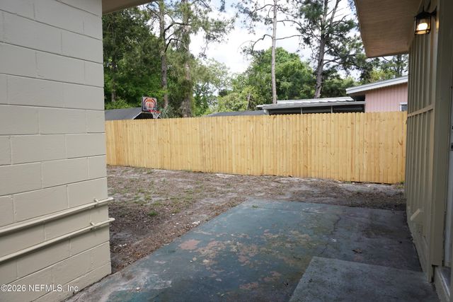 7459 STRATO Road, Jacksonville, FL 32210