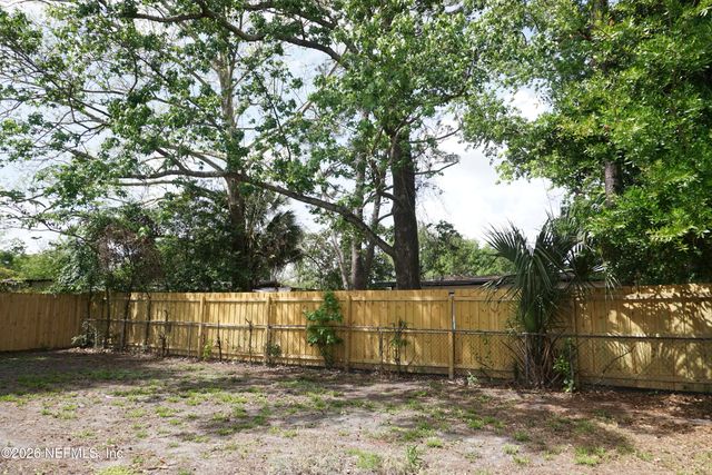 7459 STRATO Road, Jacksonville, FL 32210